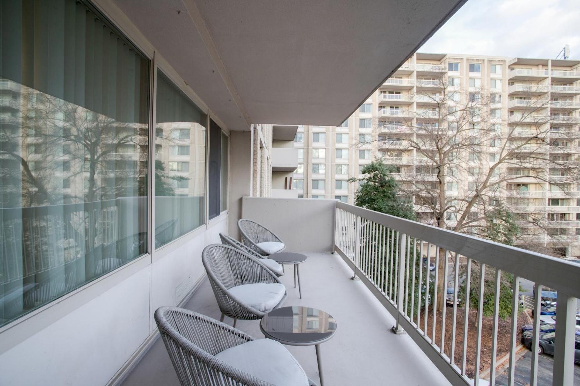 Sensational Condominium @Crystal City Arlington Exterior photo